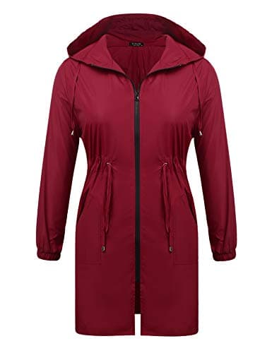 IN'VOLAND Plus Size Women's Lightweight Hooded Raincoat with Pockets